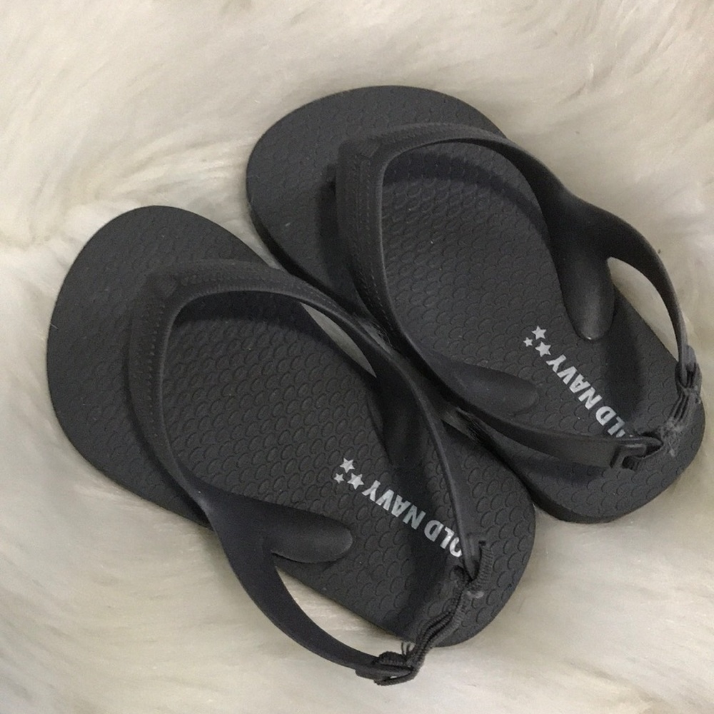 Old navy kids flip flops